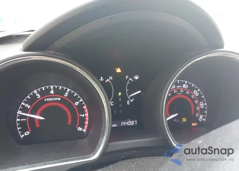 2013 Toyota Highlander Se V6 z USA, uszkodzony, nr VIN 5TDBK3EH4DS256616